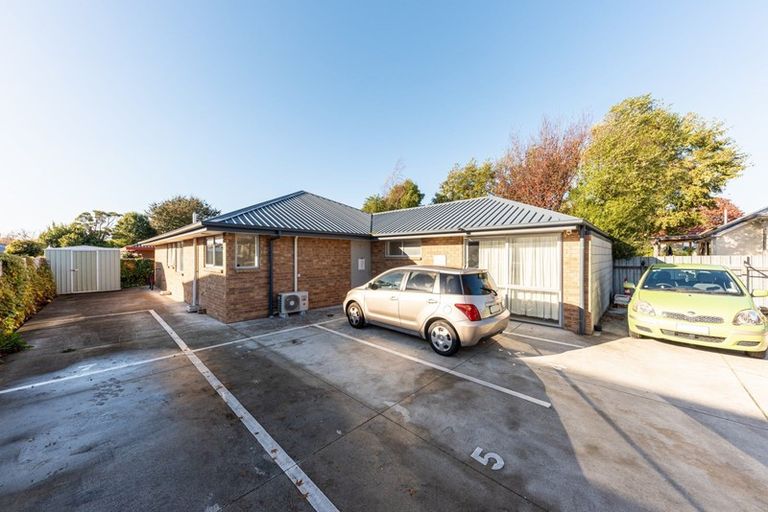 Photo of property in 55a Wharenui Road, Upper Riccarton, Christchurch, 8041