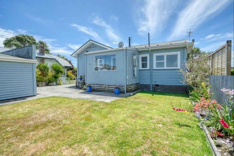 Photo of property in 233 Hampden Street, Hokitika, 7810