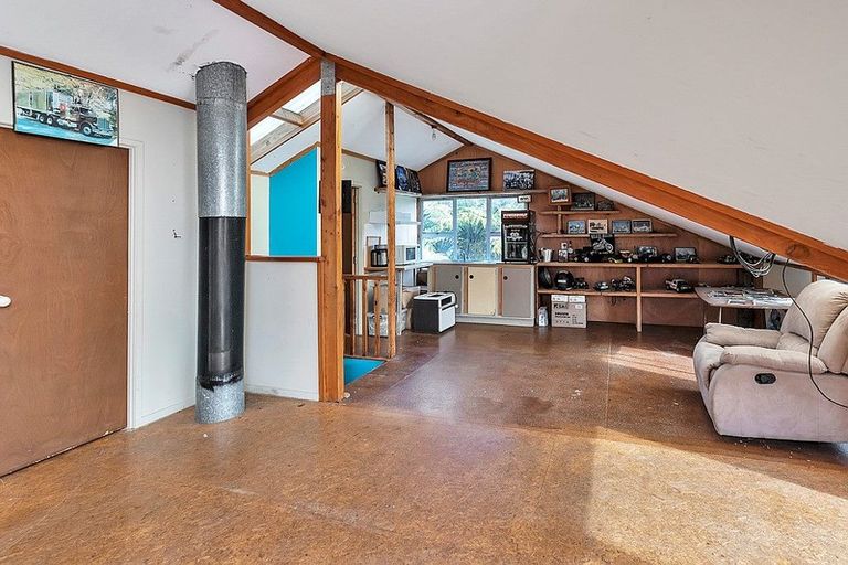 Photo of property in 1106 Russell Road, Whakapara, Hikurangi, 0184