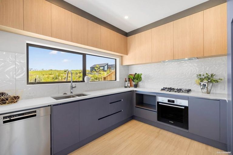 Photo of property in 30 Berba Lane, Westgate, Auckland, 0814