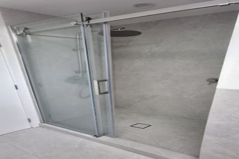 Photo of property in 117 Tiroroa Avenue, Te Atatu South, Auckland, 0610