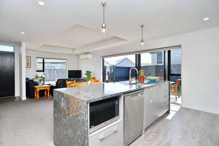 Photo of property in 12 Ardnave Lane, Broomfield, Christchurch, 8042