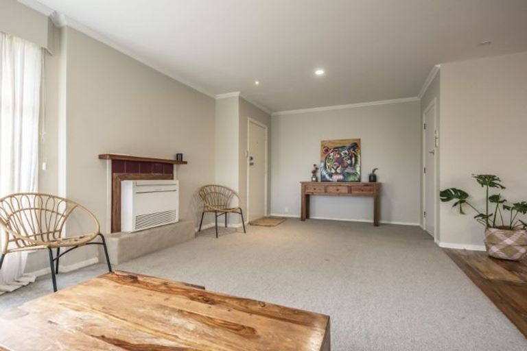 Photo of property in 14 Gerrand Place, Chedworth, Hamilton, 3210