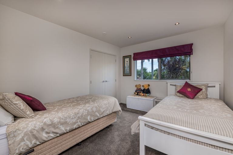 Photo of property in 1 Kotare Heights, Kerikeri, 0230