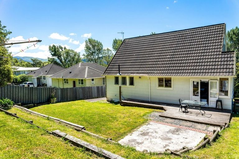 Photo of property in 226 Waddington Drive, Naenae, Lower Hutt, 5011