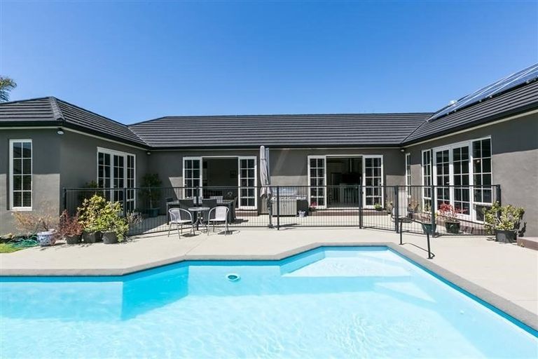 Photo of property in 309 Church Road, Greenmeadows, Napier, 4112