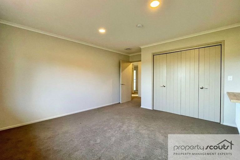 Photo of property in 6c Highfield Place, Highlands Park, New Plymouth, 4312