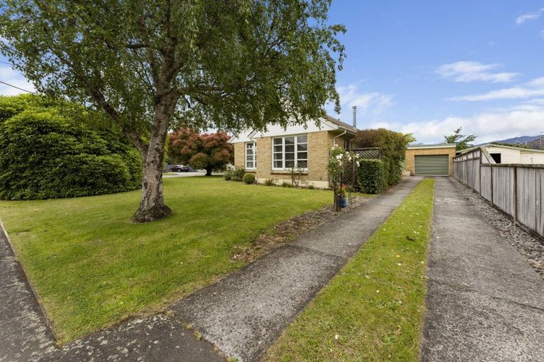 Photo of property in 39 Fraser Crescent, Elderslea, Upper Hutt, 5018