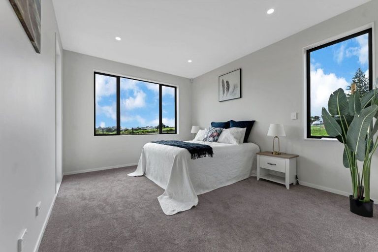 Photo of property in 14a Mclarin Road, Glenbrook, 2681