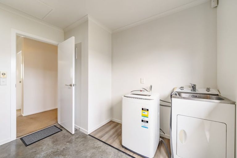 Photo of property in 75 Farmer Crescent, Taita, Lower Hutt, 5011