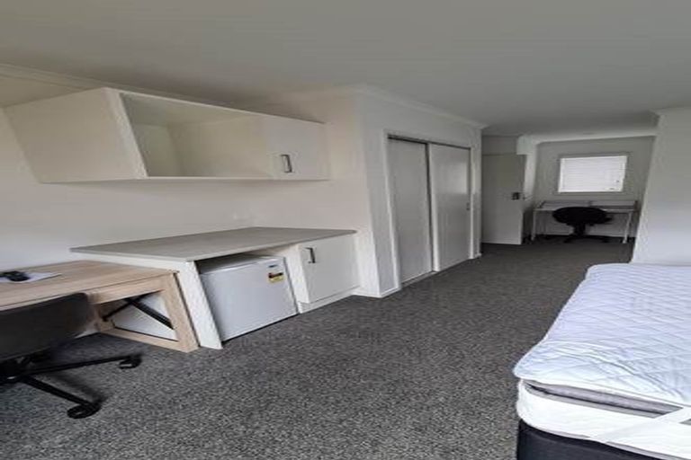 Photo of property in 2/3 Snead Place, Hamilton East, Hamilton, 3216