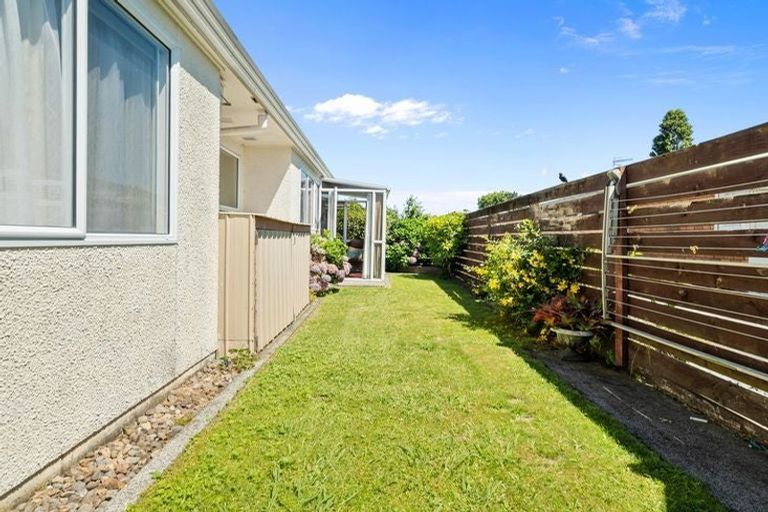 Photo of property in 14 Pemberton Crescent, Greerton, Tauranga, 3112