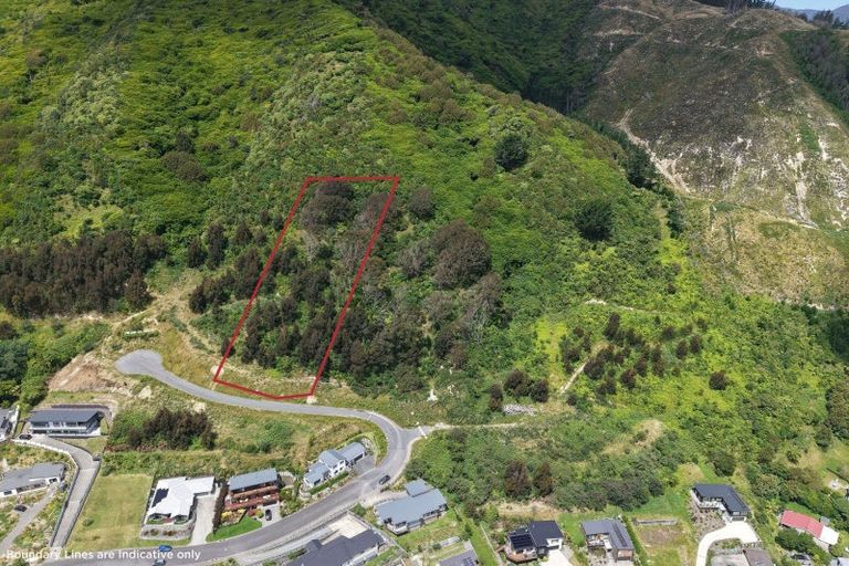 Photo of property in 108 Kakariki Grove, Waikanae, 5036