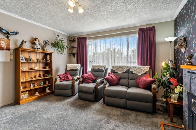 Photo of property in 16 Tomkins Street, Green Island, Dunedin, 9018