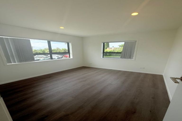 Photo of property in 128 Birkdale Road, Birkdale, Auckland, 0626