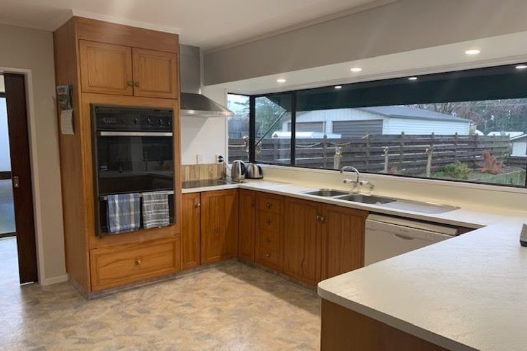 Photo of property in 13 Sheridan Crescent, Leamington, Cambridge, 3432