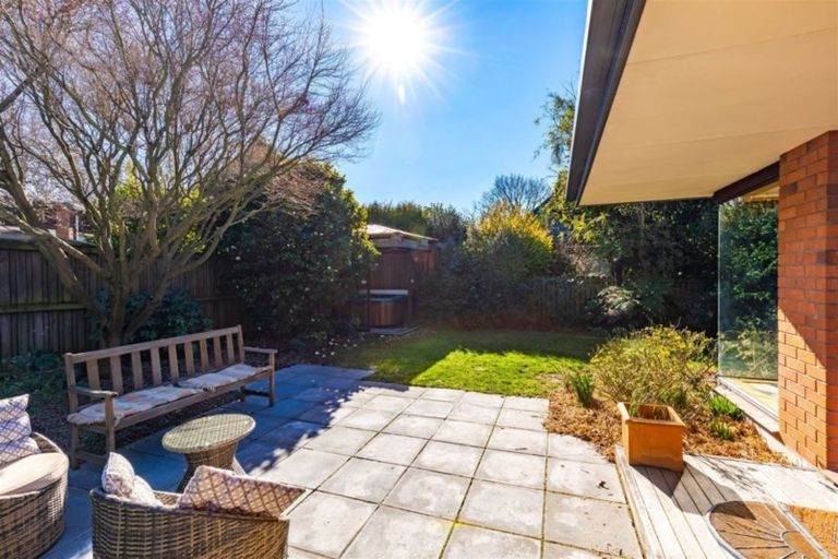 Photo of property in 23 Ilam Park Place, Ilam, Christchurch, 8041