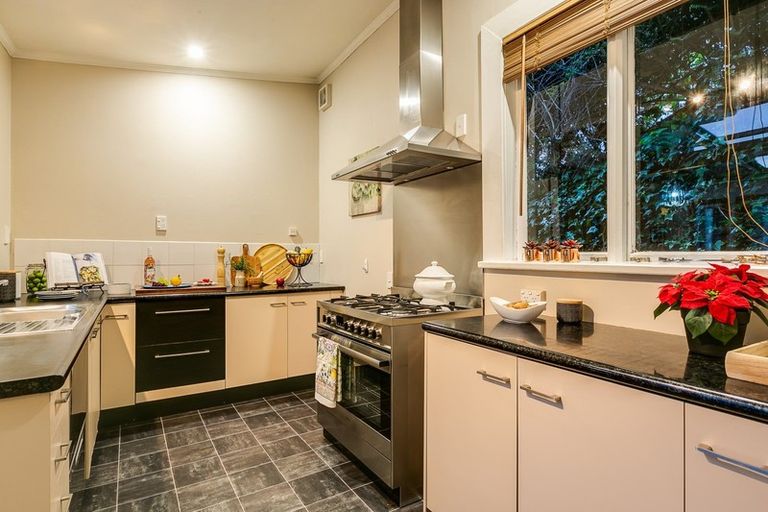 Photo of property in 14 Allandale Road, Saint Clair, Dunedin, 9012