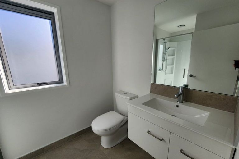 Photo of property in 34 Papai Lane, Massey, Auckland, 0614