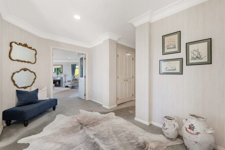 Photo of property in 1 Page Point, Mellons Bay, Auckland, 2014