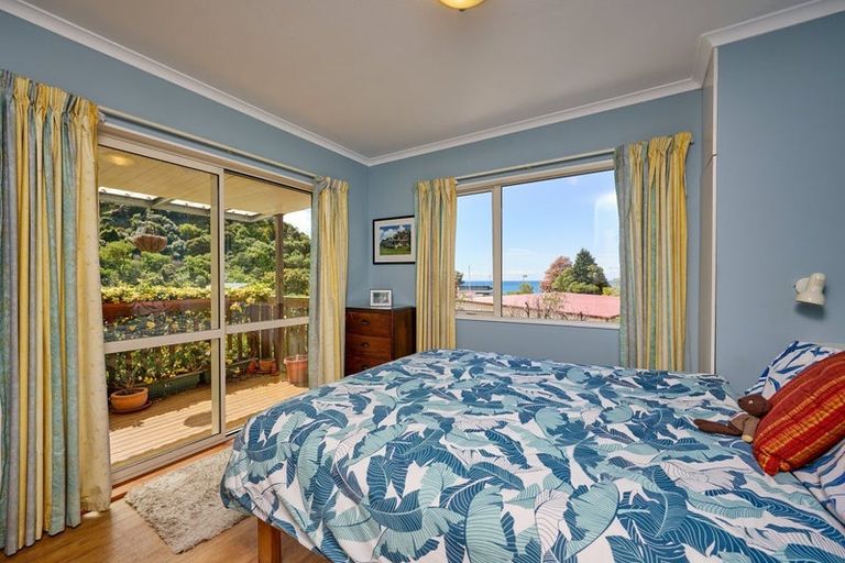 Photo of property in 17 Makura Road, Goose Bay, Kaikoura, 7374
