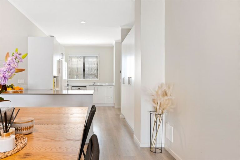 Photo of property in 4 Peihana Road, Hobsonville, Auckland, 0616