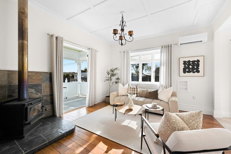 Photo of property in 1 Winter Street, Fairfield, Hamilton, 3214