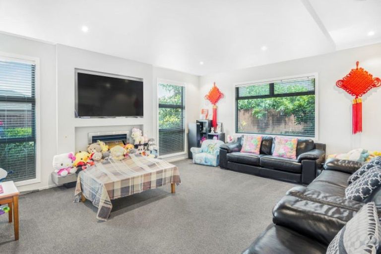 Photo of property in 4 Platina Place, Flagstaff, Hamilton, 3210