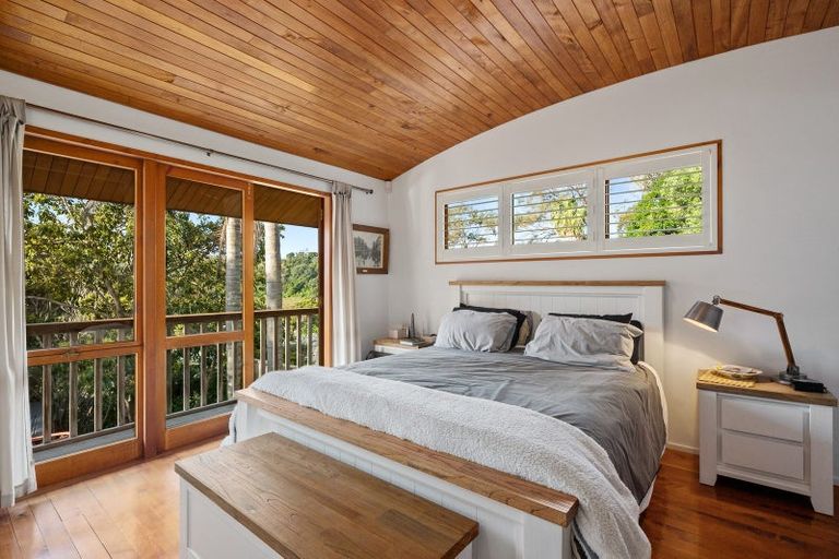 Photo of property in 417 Leigh Road, Whangateau, 0985