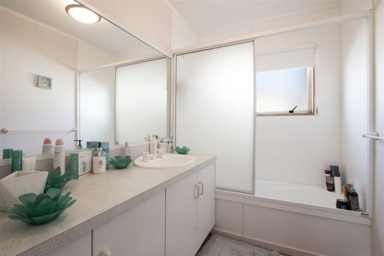 Photo of property in 220 Tanners Point Road, Tanners Point, Katikati, 3177