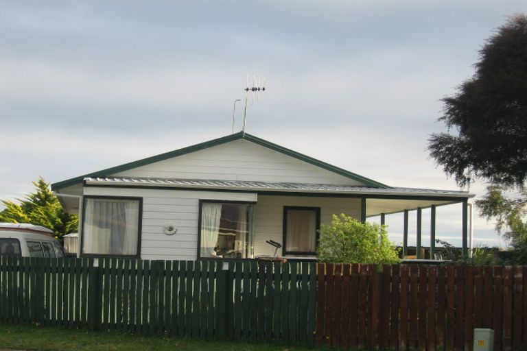 Photo of property in 5 Anikia Court, Paraparaumu, 5032