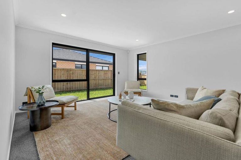 Photo of property in 29 Coptic Terrace, Pokeno, 2402