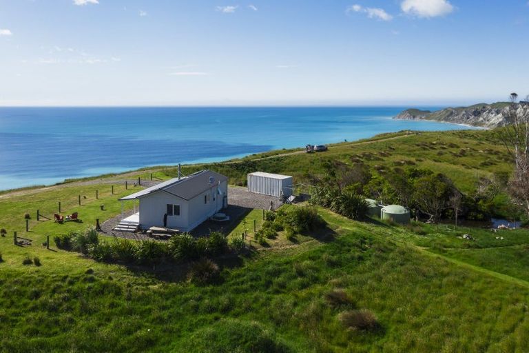 Photo of property in 23 Netherton Road, Omakere, 4271