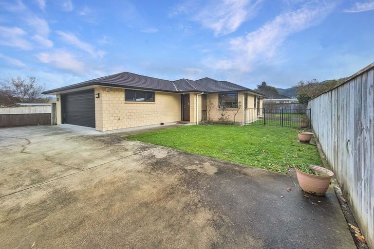 Photo of property in 123 Thackeray Street, Trentham, Upper Hutt, 5018