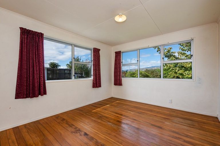 Photo of property in 12 Hollis Road, Paraparaumu Beach, Paraparaumu, 5032