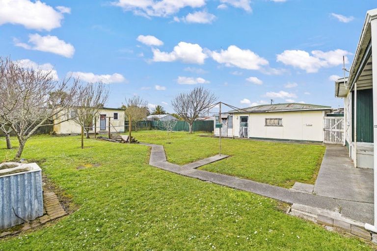 Photo of property in 15 Potaka Street, Marton, 4710