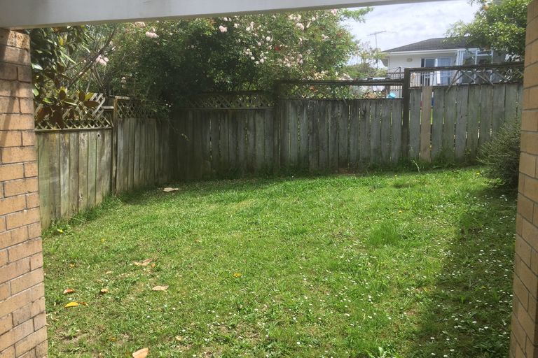 Photo of property in 51 Westpark Drive, West Harbour, Auckland, 0618