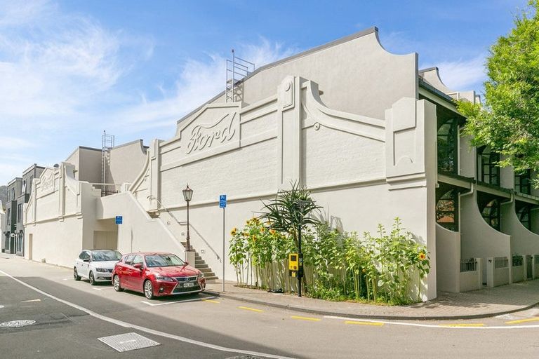Photo of property in Mendosa Terraces Apartments, 14/9 Ebor Street, Te Aro, Wellington, 6011