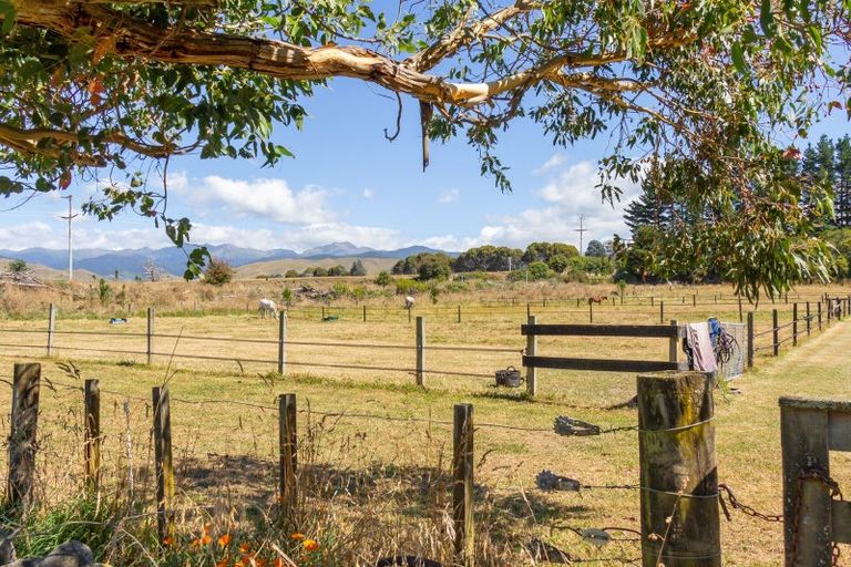 Photo of property in 1188 State Highway 2, Mikimiki, Masterton, 5881
