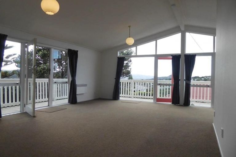 Photo of property in 24 Voltaire Street, Karori, Wellington, 6012