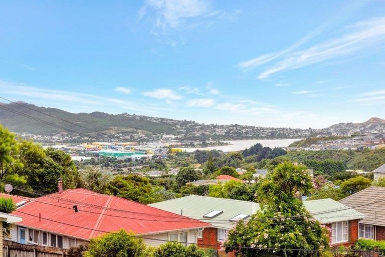 Photo of property in 33 Ernest Street, Ranui, Porirua, 5024
