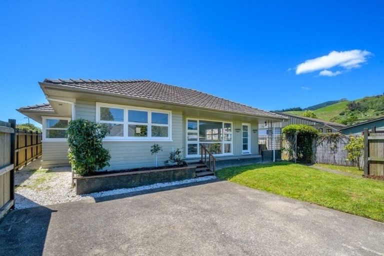 Photo of property in 6 Palm Avenue, Stoke, Nelson, 7011