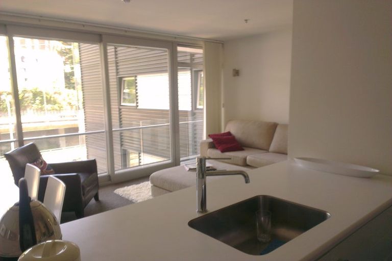 Photo of property in Montreaux Apartments, 3k/164 The Terrace, Wellington Central, Wellington, 6011