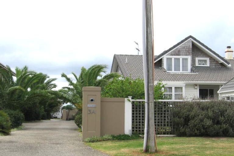 Photo of property in 3a Holiday Road, Milford, Auckland, 0620