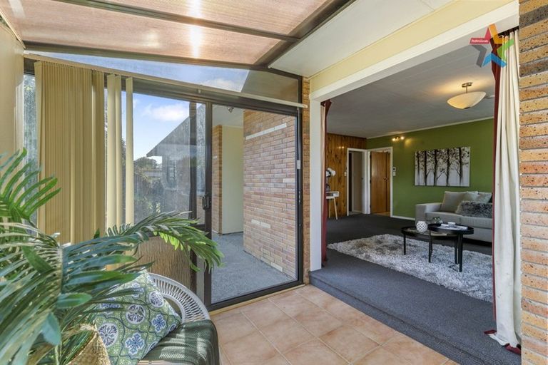 Photo of property in 30 Akron Grove, Totara Park, Upper Hutt, 5018