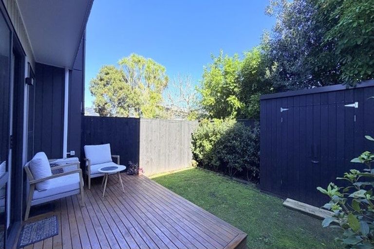 Photo of property in 4/47 Beach Road, Te Atatu Peninsula, Auckland, 0610