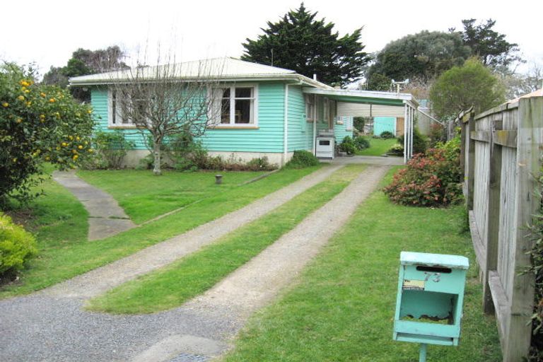 Photo of property in 73 Otaihanga Road, Otaihanga, Paraparaumu, 5036