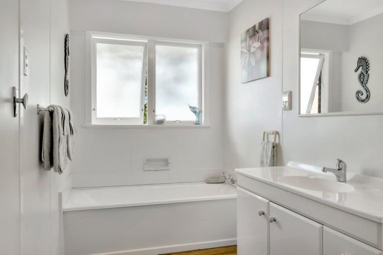 Photo of property in 53e Doralto Road, Frankleigh Park, New Plymouth, 4310