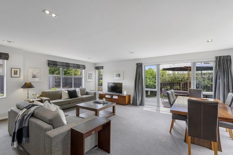 Photo of property in 132 Waimairi Road, Ilam, Christchurch, 8041