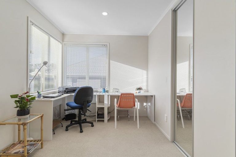 Photo of property in 30 Elliot Street, Howick, Auckland, 2014